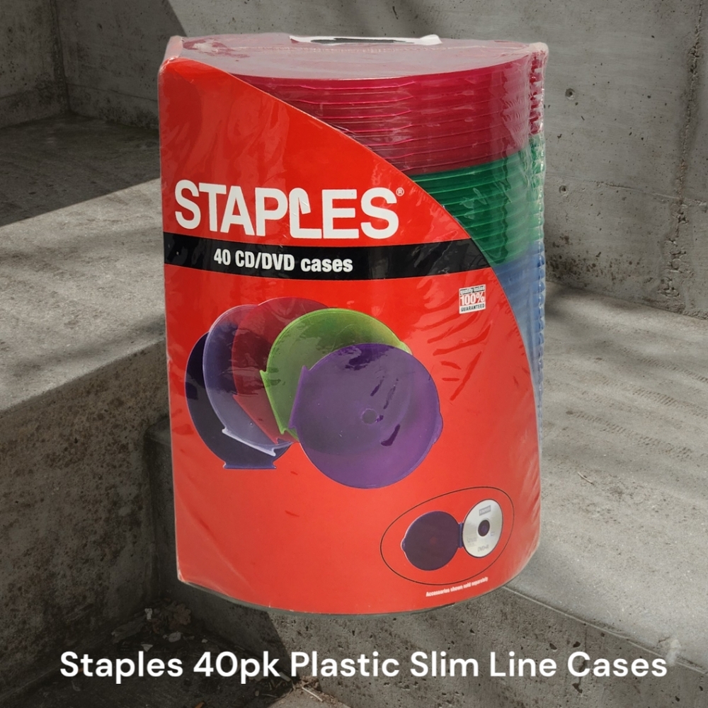 Staples 40pk Poly CD/DVD Cases